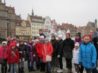 Zwiedzanie Gdańska, chociaż pogoda chłodna, to na twarzach uśmiechy!